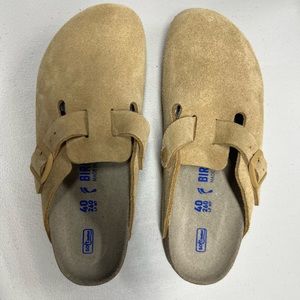 Birkenstock Boston Clay Soft Footbed Clogs. Brand new, never worn! See photos.